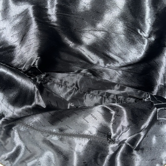 BNWOT VERSACE PARFUMS Tote Bag with pouch - Picture 11 of 12